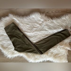 JOJA Dark Green Leggings / Activewear